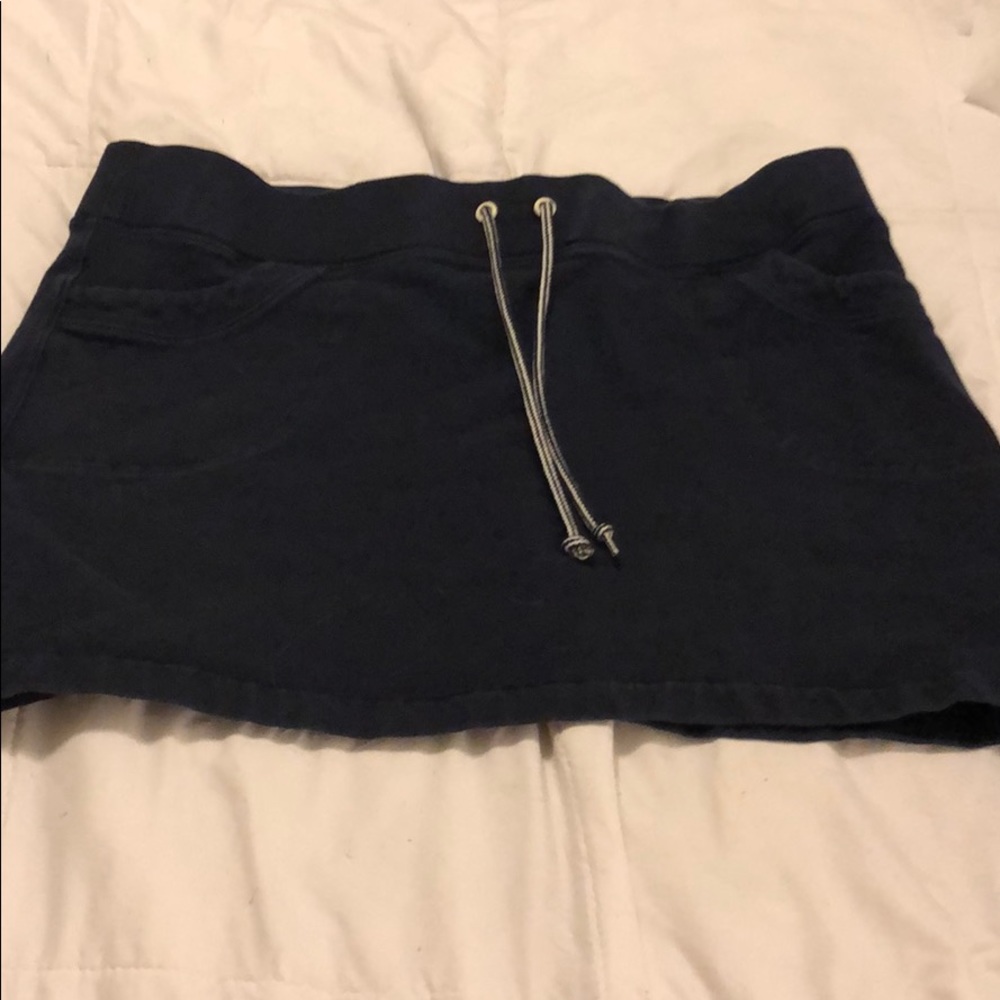 Vineyard Vines skirt